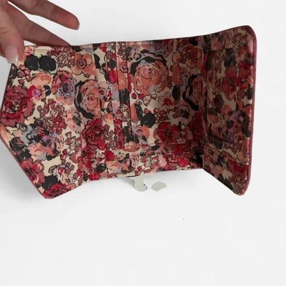 Vera Bradley Rose Quilted Wallet - Picture 2 of 2